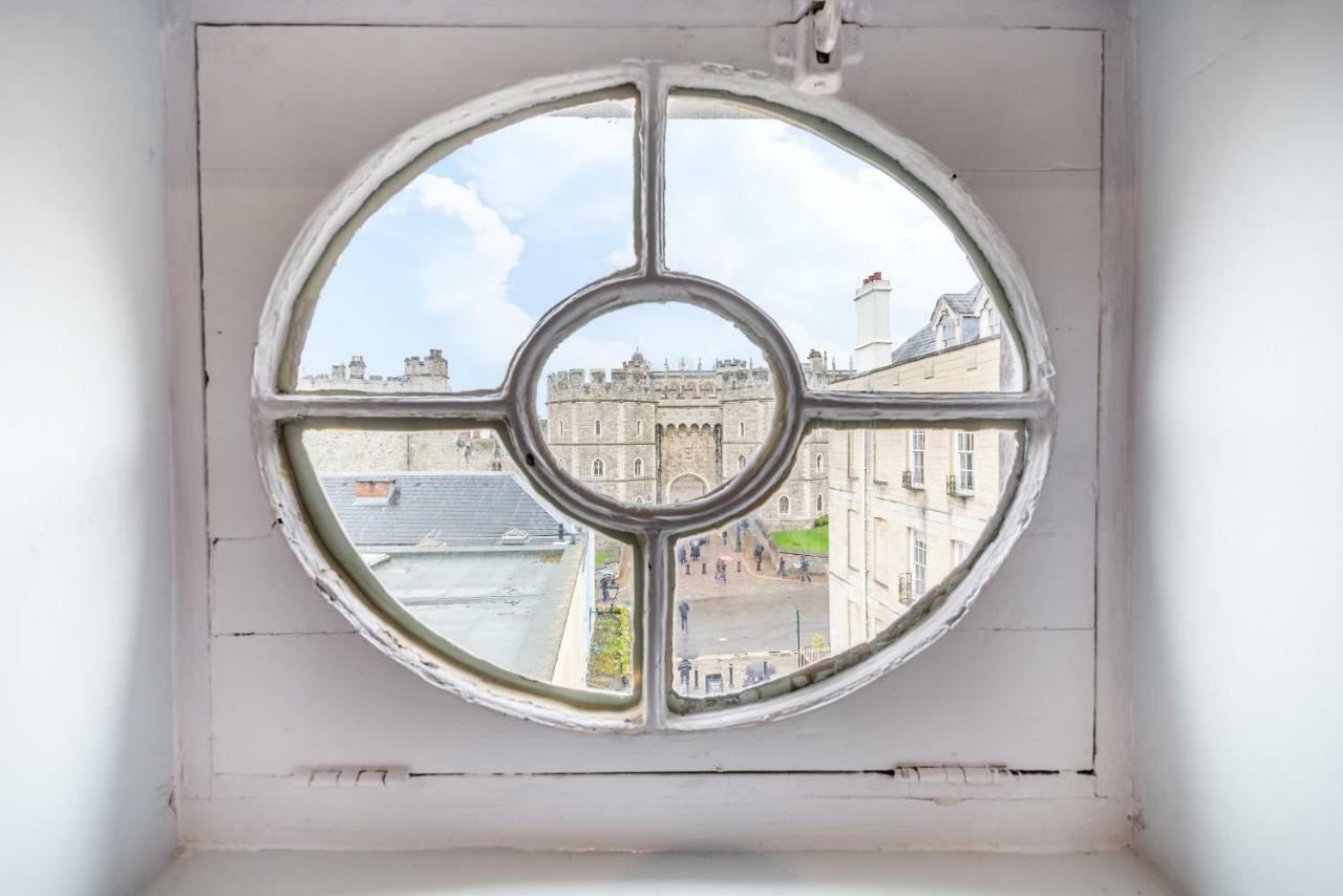 Castle Properties: The Sovereign 5 Bed Town House Windsor Eksteriør bilde